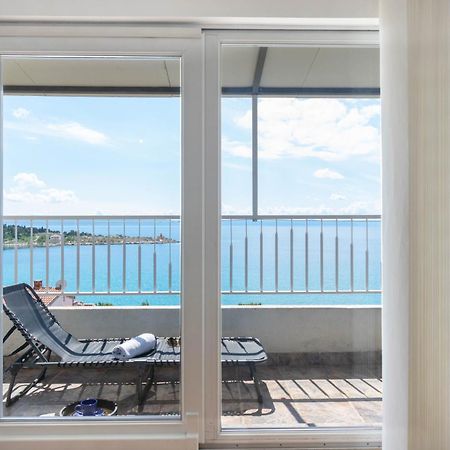 Apartment 30 M From Beach,Makarska,Marija Luaran gambar