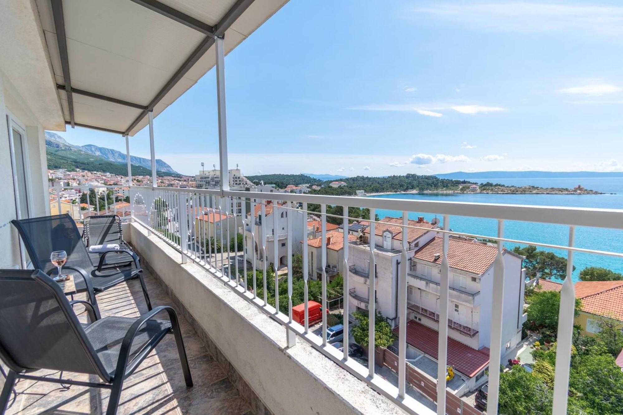 Apartment 30 M From Beach,Makarska,Marija Luaran gambar