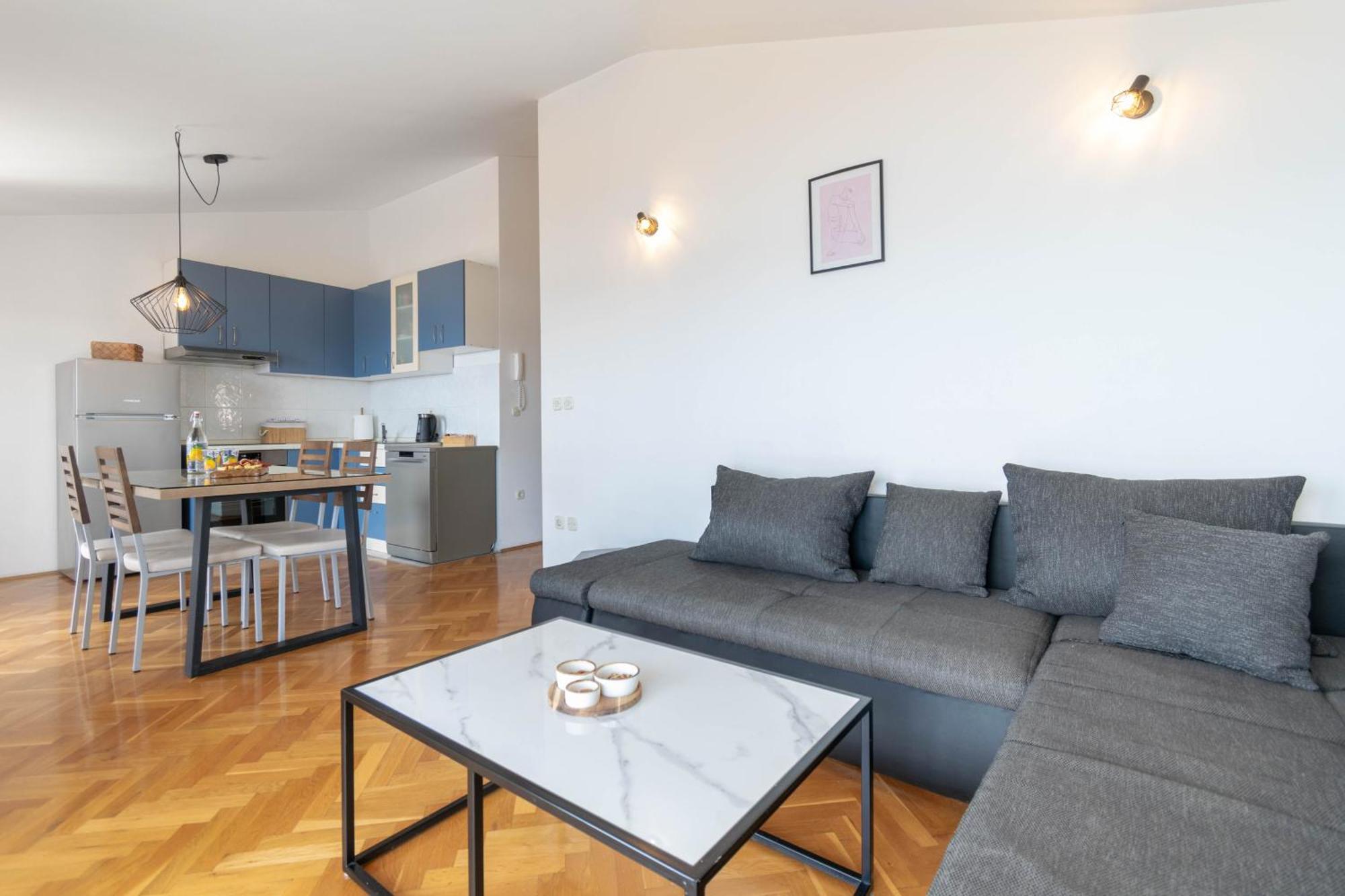Apartment 30 M From Beach,Makarska,Marija Luaran gambar