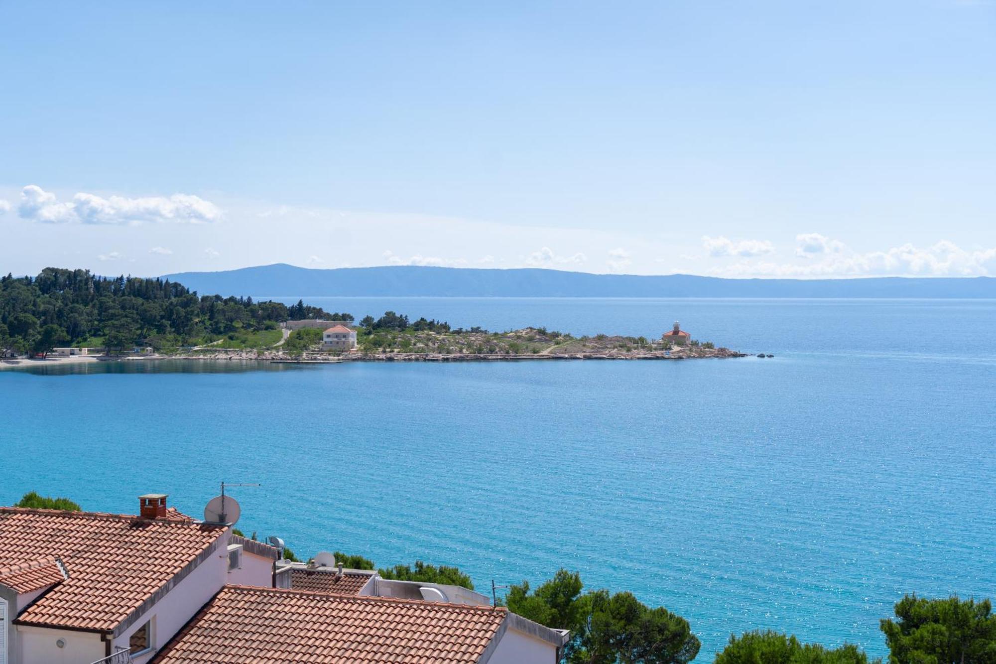 Apartment 30 M From Beach,Makarska,Marija Luaran gambar